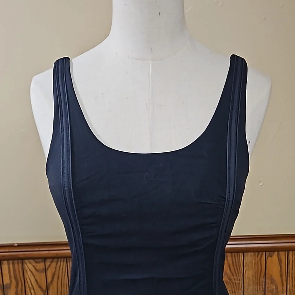 lululemon athletica Sleeveless Top 6 - Picture 2 of 12